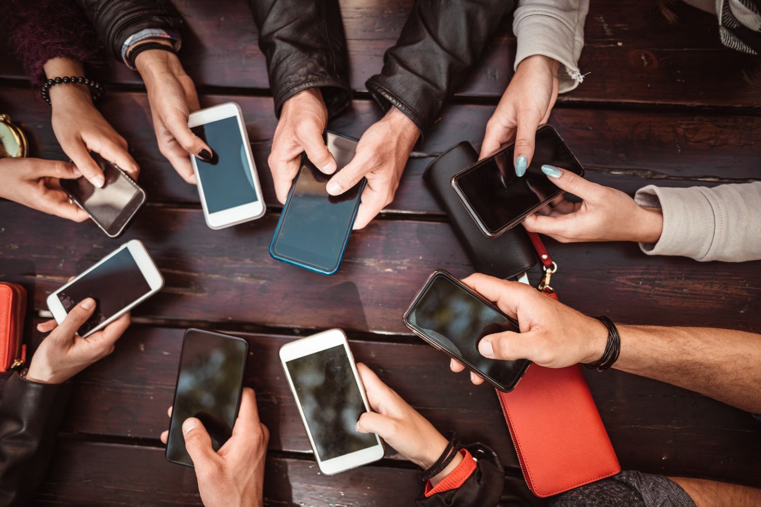 Dinamización de Redes Sociales y Estrategia de Contenidos